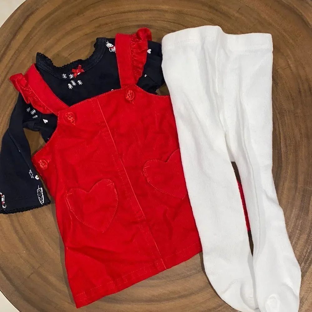 New outfit - Picture 1 of 2